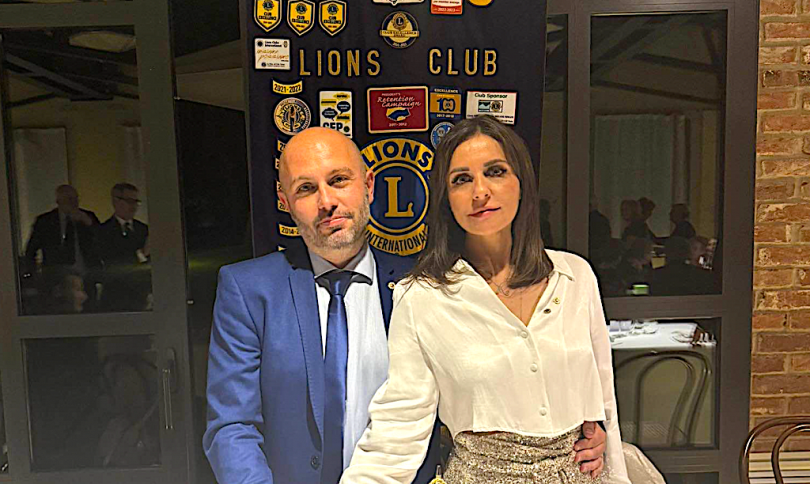 Il passaggio delle consegne al Lions Club Valenza Host